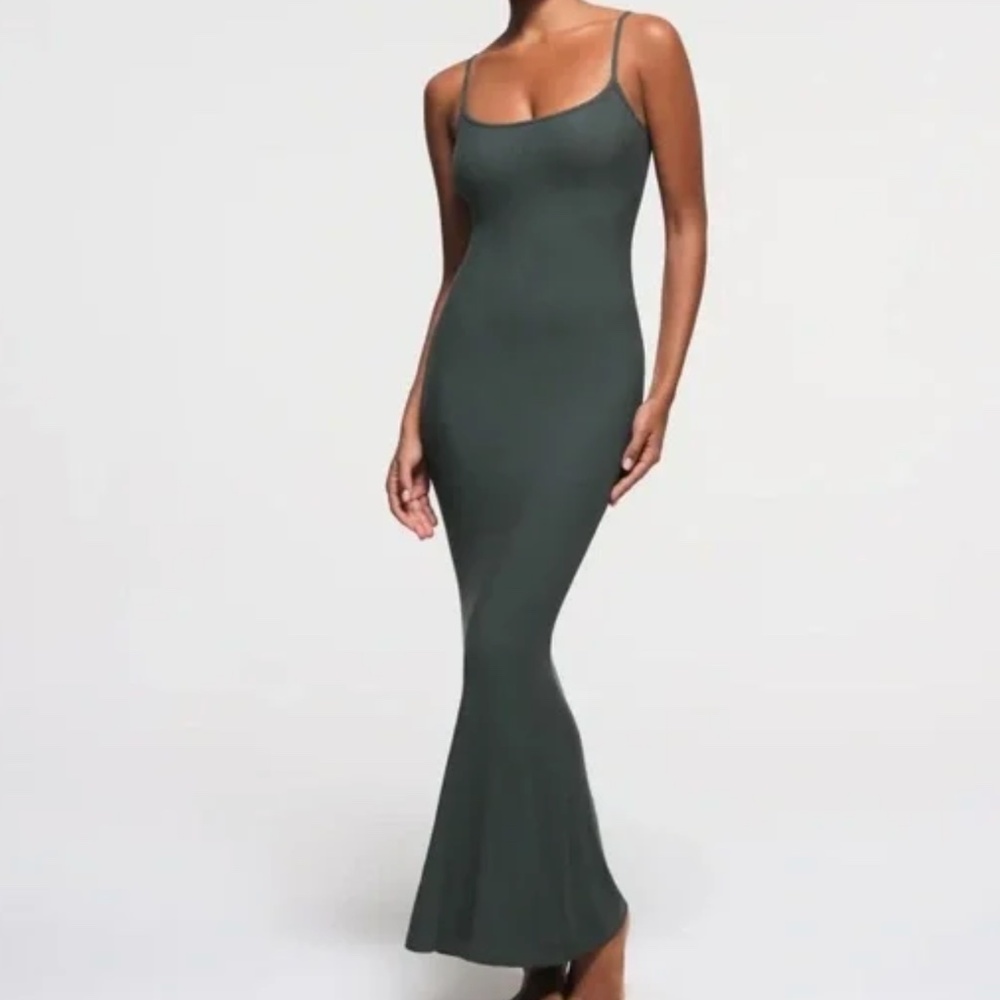 NWT SKIMS Slip Dress